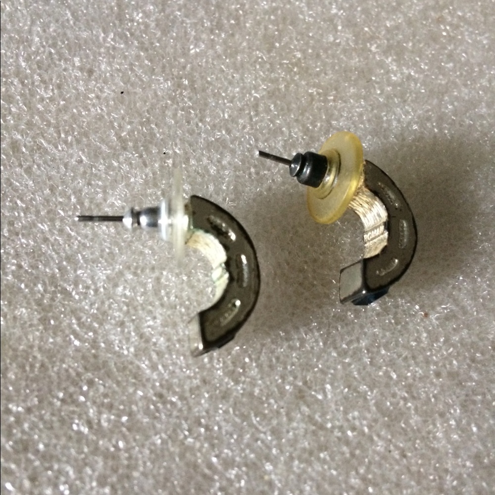 Cz multi color stud earrings - Picture 3 of 4